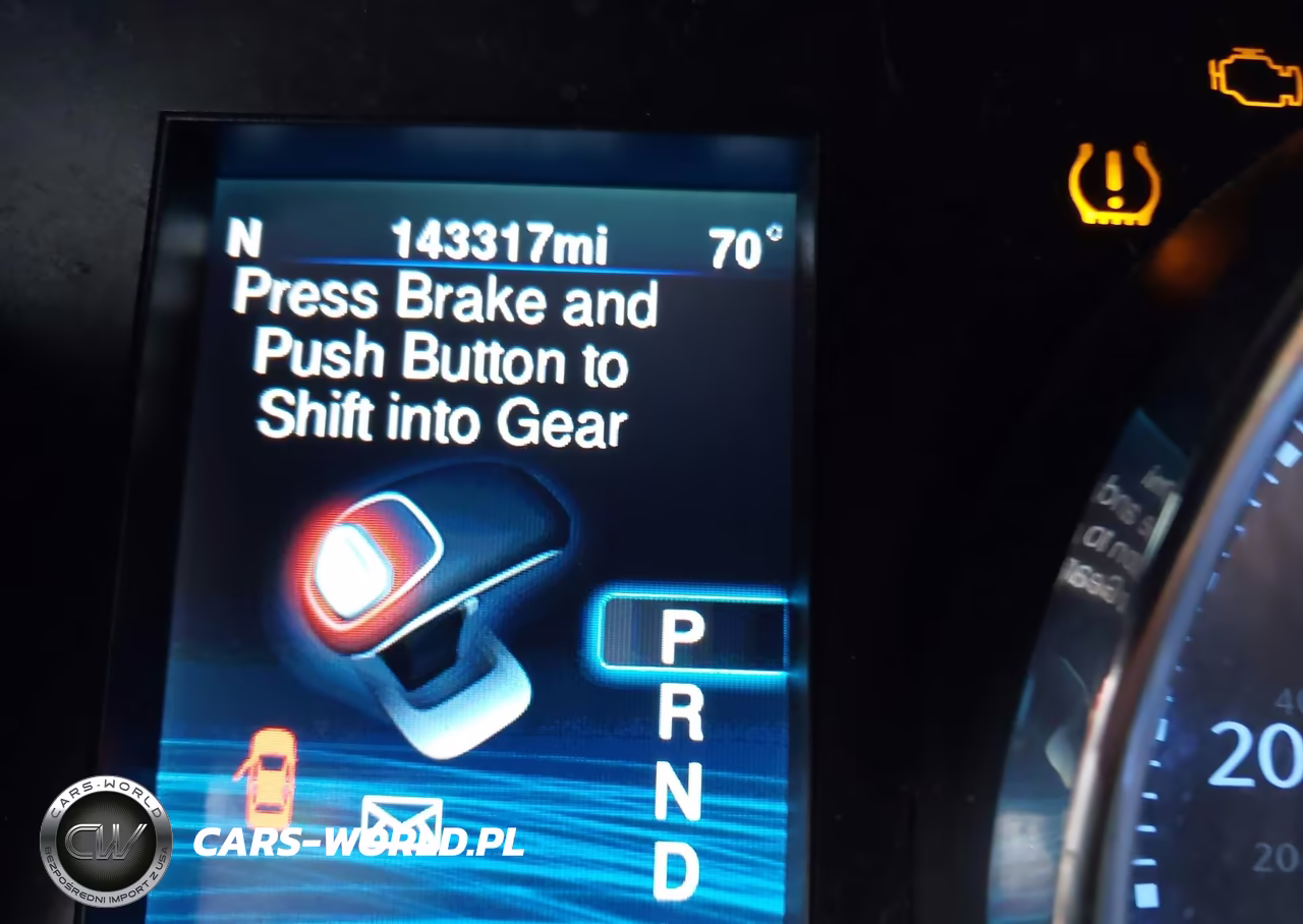 2013 Chrysler 300 Motown VIN:2C3CCAAG2DH709637 - 16