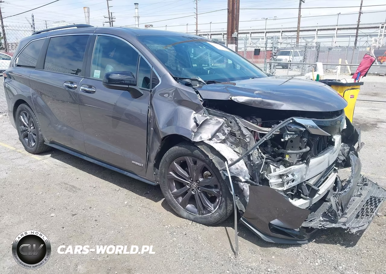 2021 Toyota Sienna Xse