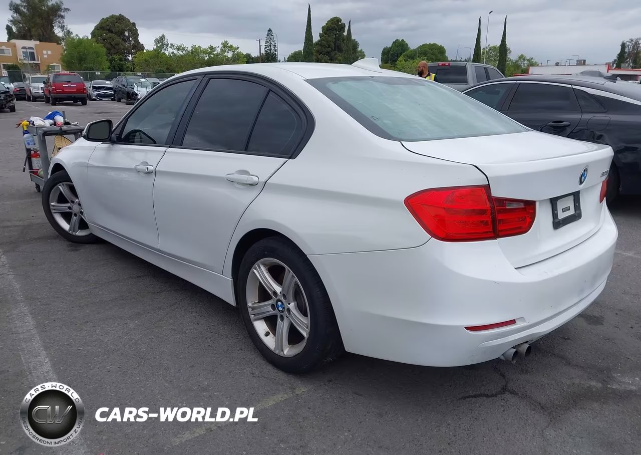 2013 BMW 328I VIN:WBA3C1C55DF436697 - 3