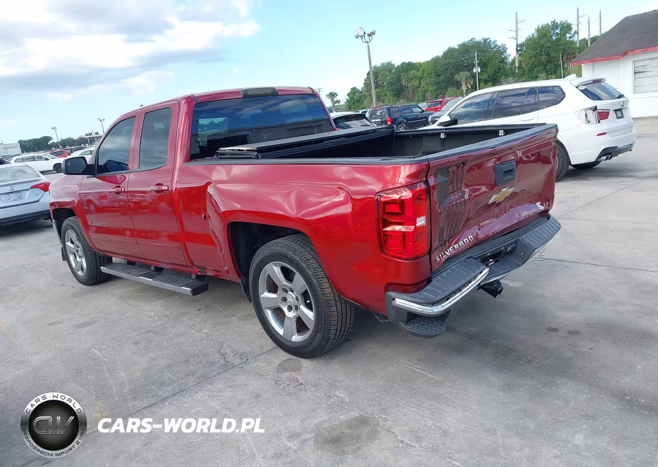 2018 Chevrolet Silverado 1500 1Lt VIN:1GCRCREC5JZ363283 - 3