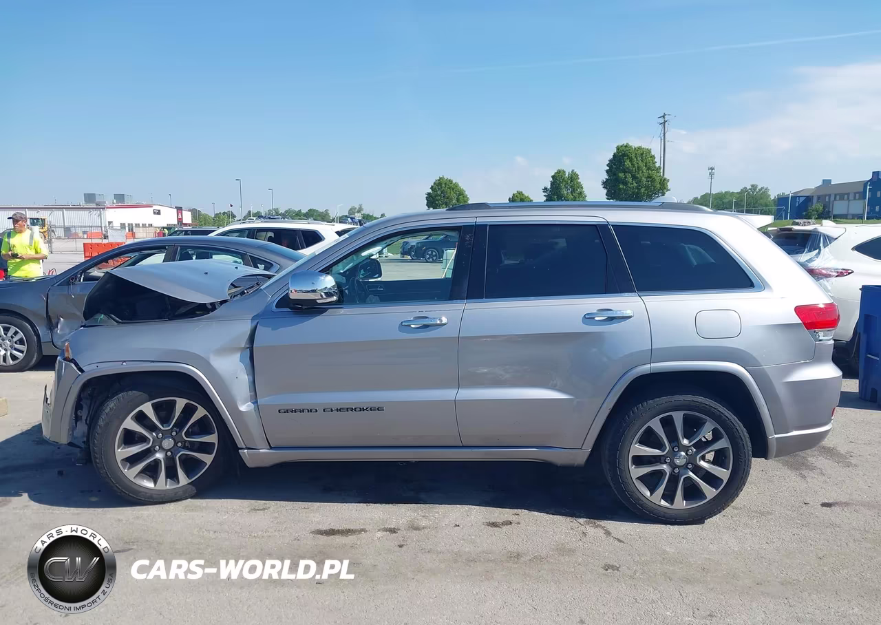 2017 Jeep Grand Cherokee Overland 4X4 VIN:1C4RJFCGXHC801660 - 14