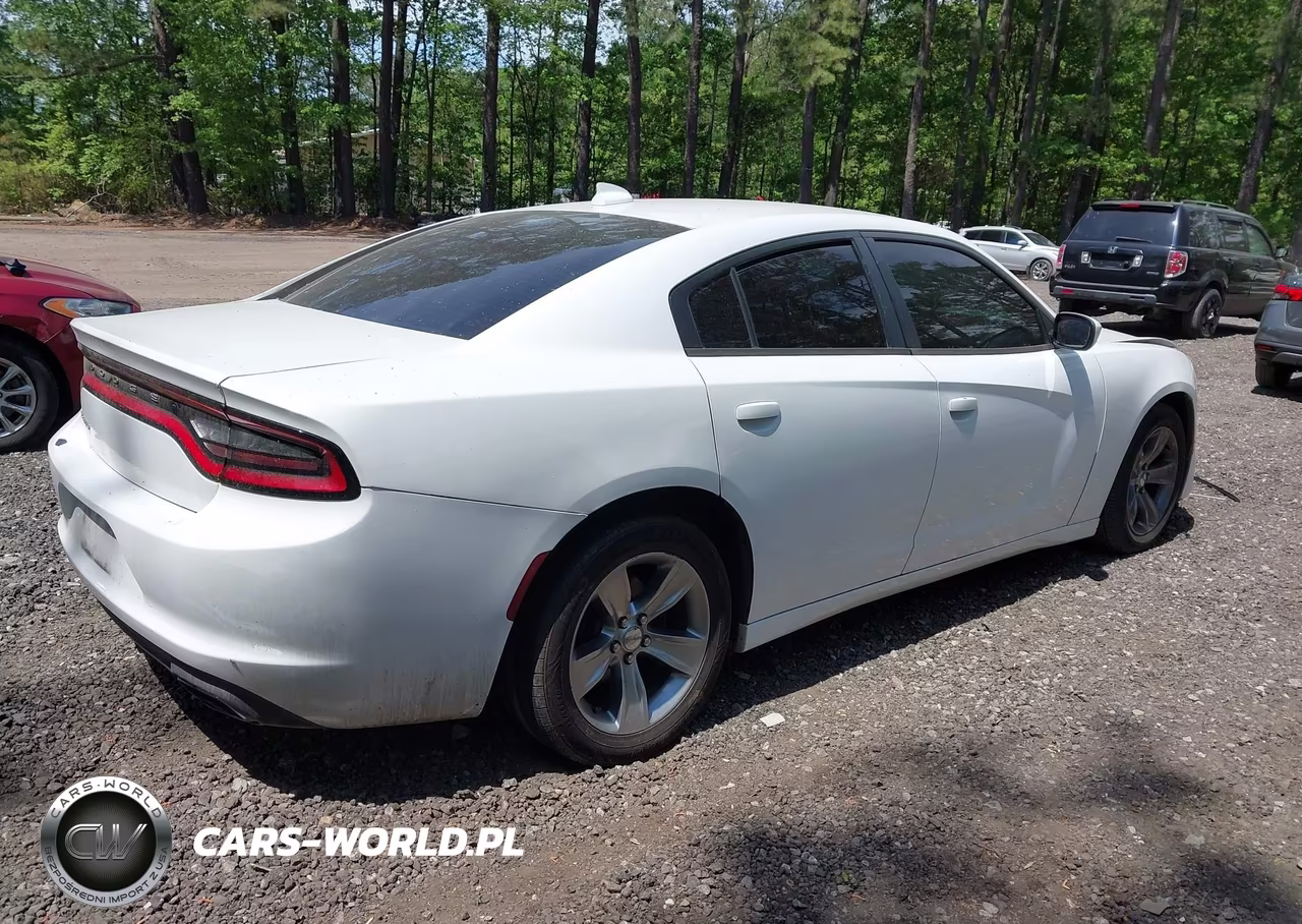 2016 Dodge Charger Sxt VIN:2C3CDXHG9GH215334 - 4