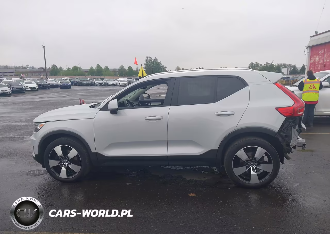 2020 Volvo Xc40 T5 Momentum VIN:YV4162UK4L2313696 - 14