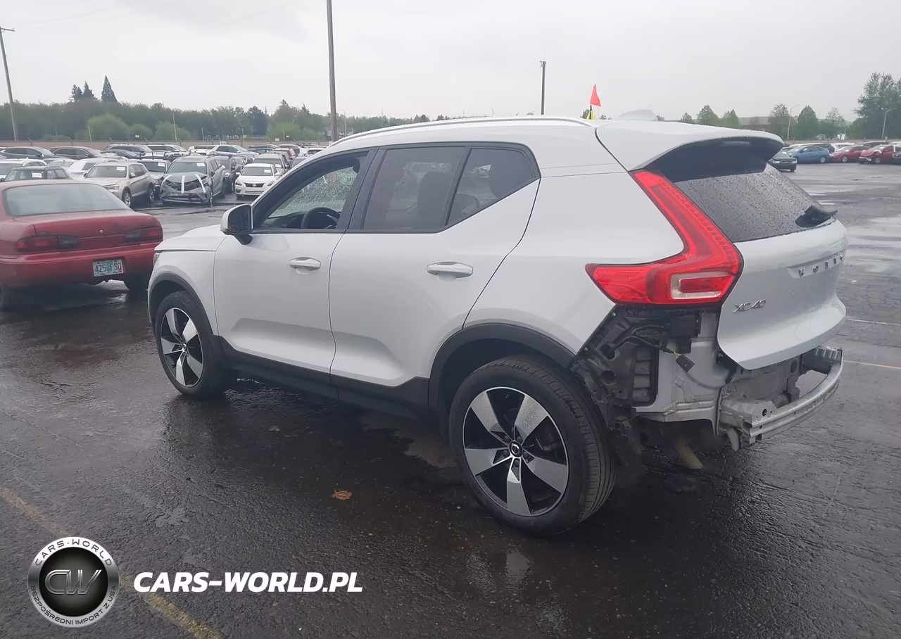 2020 Volvo Xc40 T5 Momentum VIN:YV4162UK4L2313696 - 3
