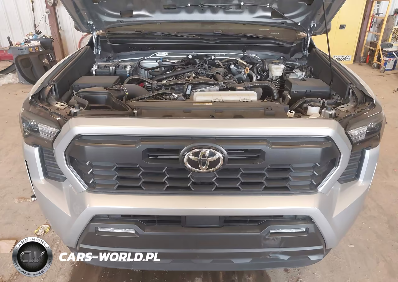 2025 Toyota Tacoma Trd Sport VIN:3TMLB5JN9SM105862 - 10