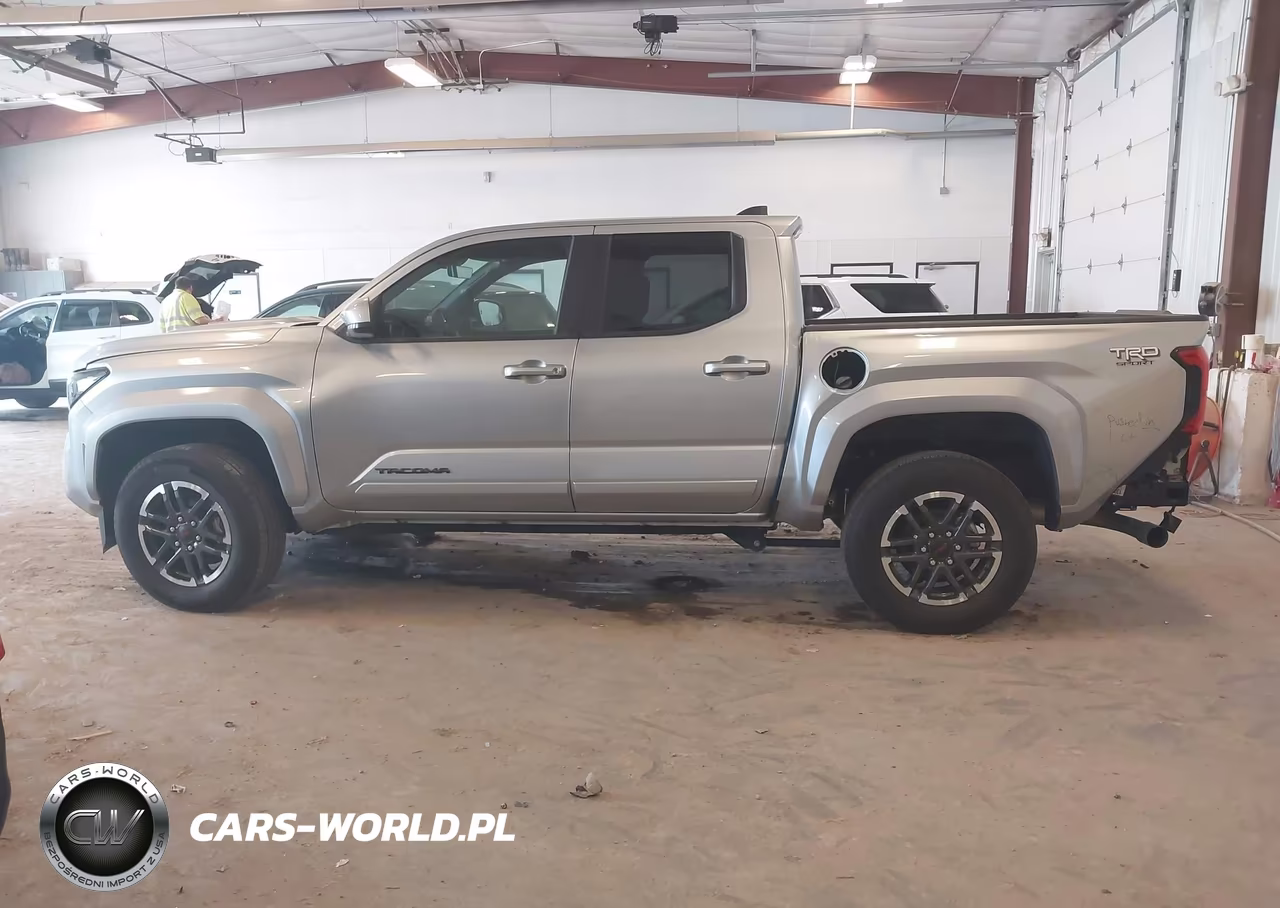 2025 Toyota Tacoma Trd Sport VIN:3TMLB5JN9SM105862 - 14