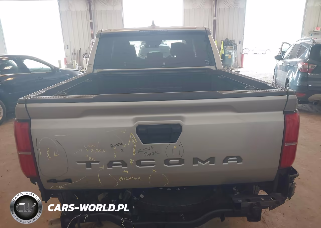 2025 Toyota Tacoma Trd Sport VIN:3TMLB5JN9SM105862 - 16