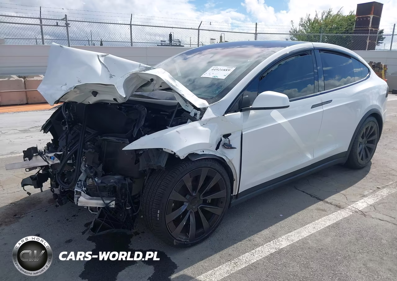 2022 Tesla Model X Dual Motor All-Wheel Drive VIN:7SAXCBE56NF336463 - 2