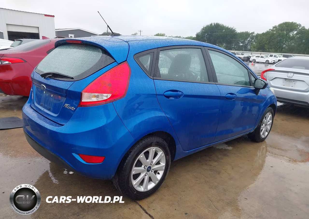 2011 Ford Fiesta Se VIN:3FADP4EJ4BM135221 - 4