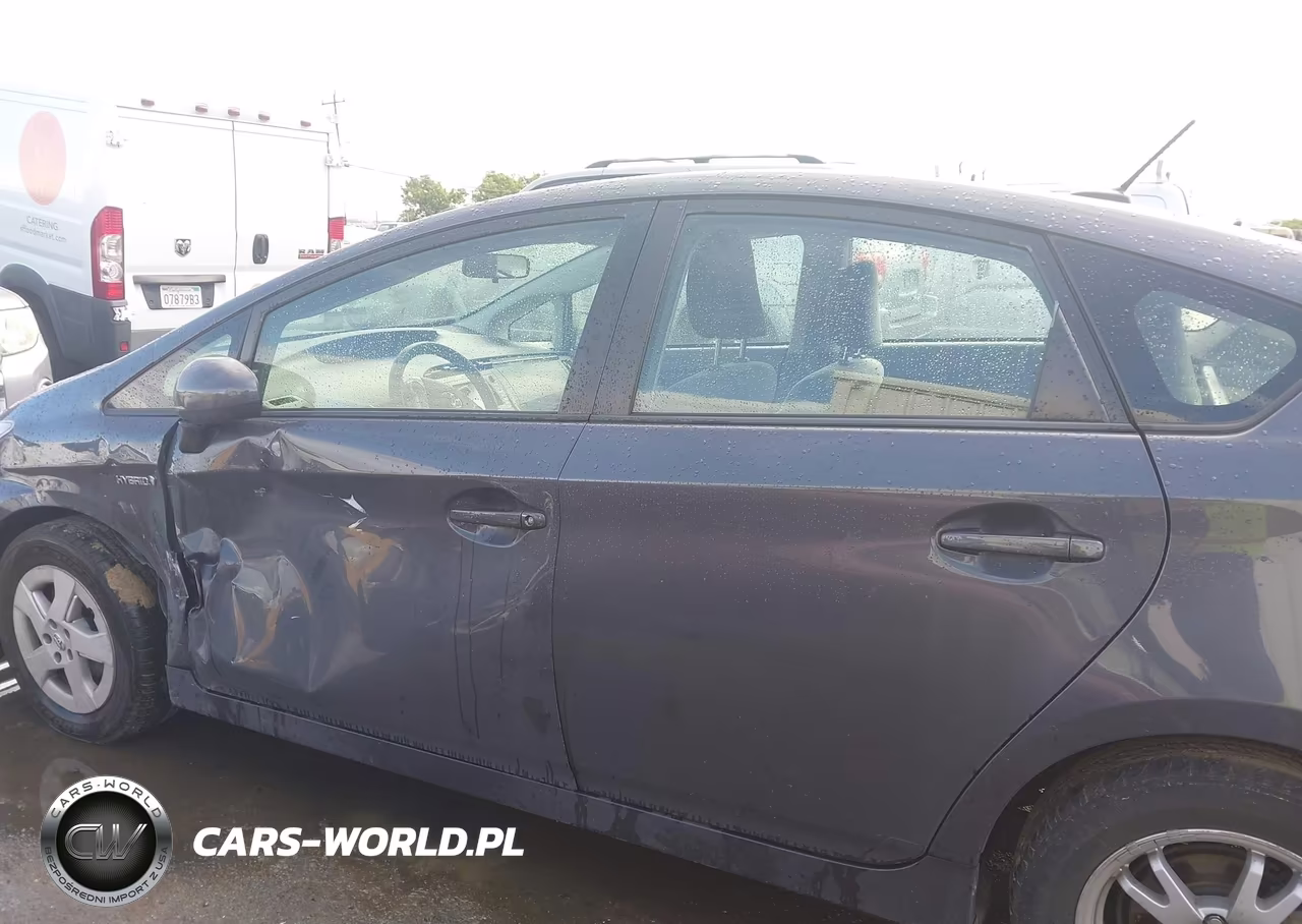2011 Toyota Prius Three VIN:JTDKN3DU4B5310344 - 14