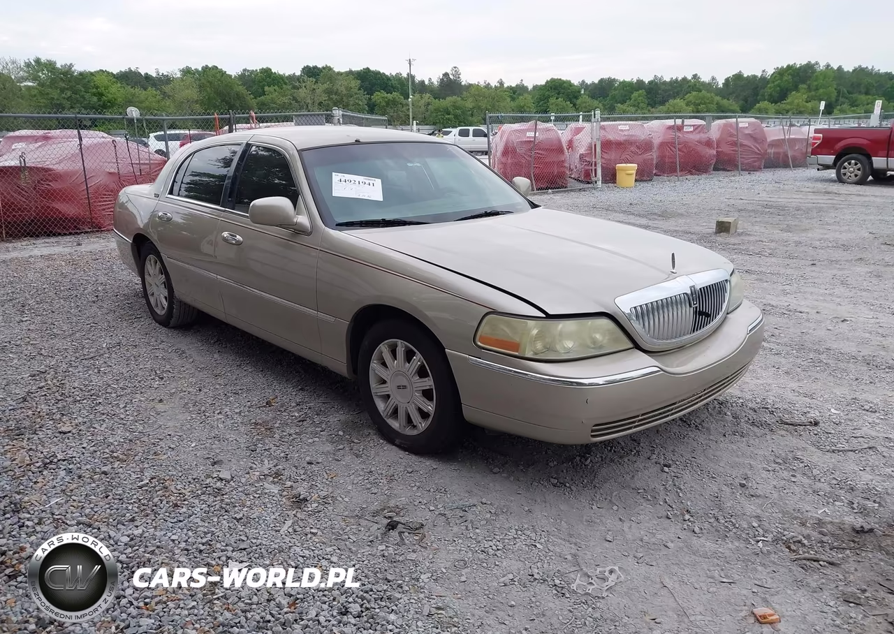 2008 Lincoln Town Car Signature Limited
