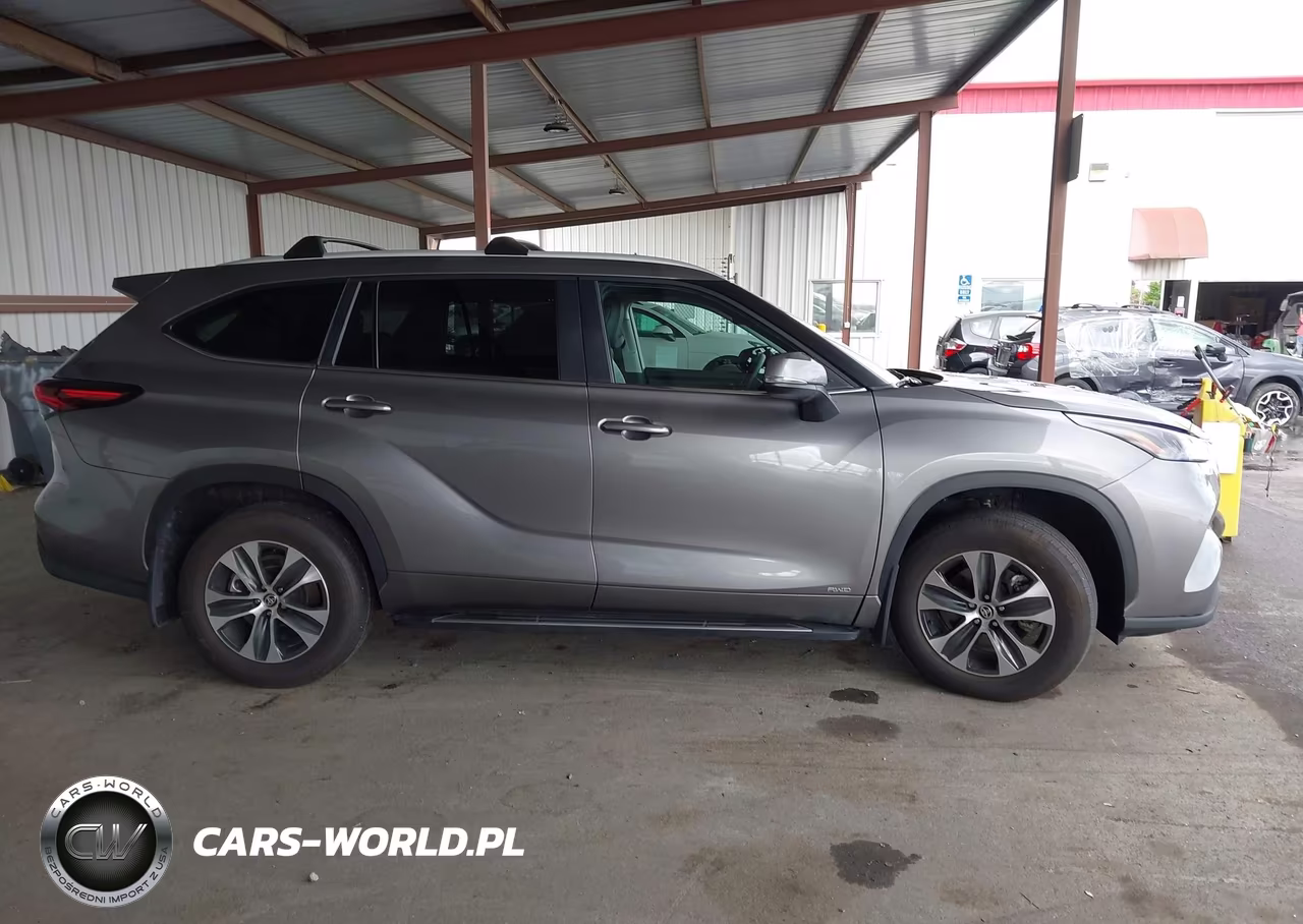 2026 Toyota Highlander Hybrid Xle VIN:5TDKBRCH9TS691491 - 13