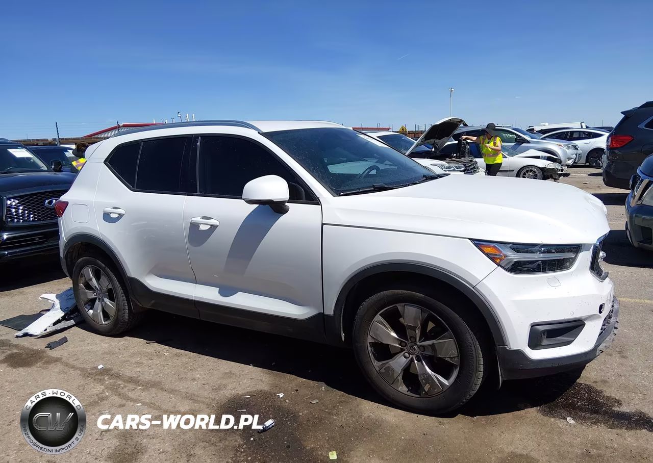2021 Volvo Xc40 T5 Momentum VIN:YV4162UKXM2576910 - 14