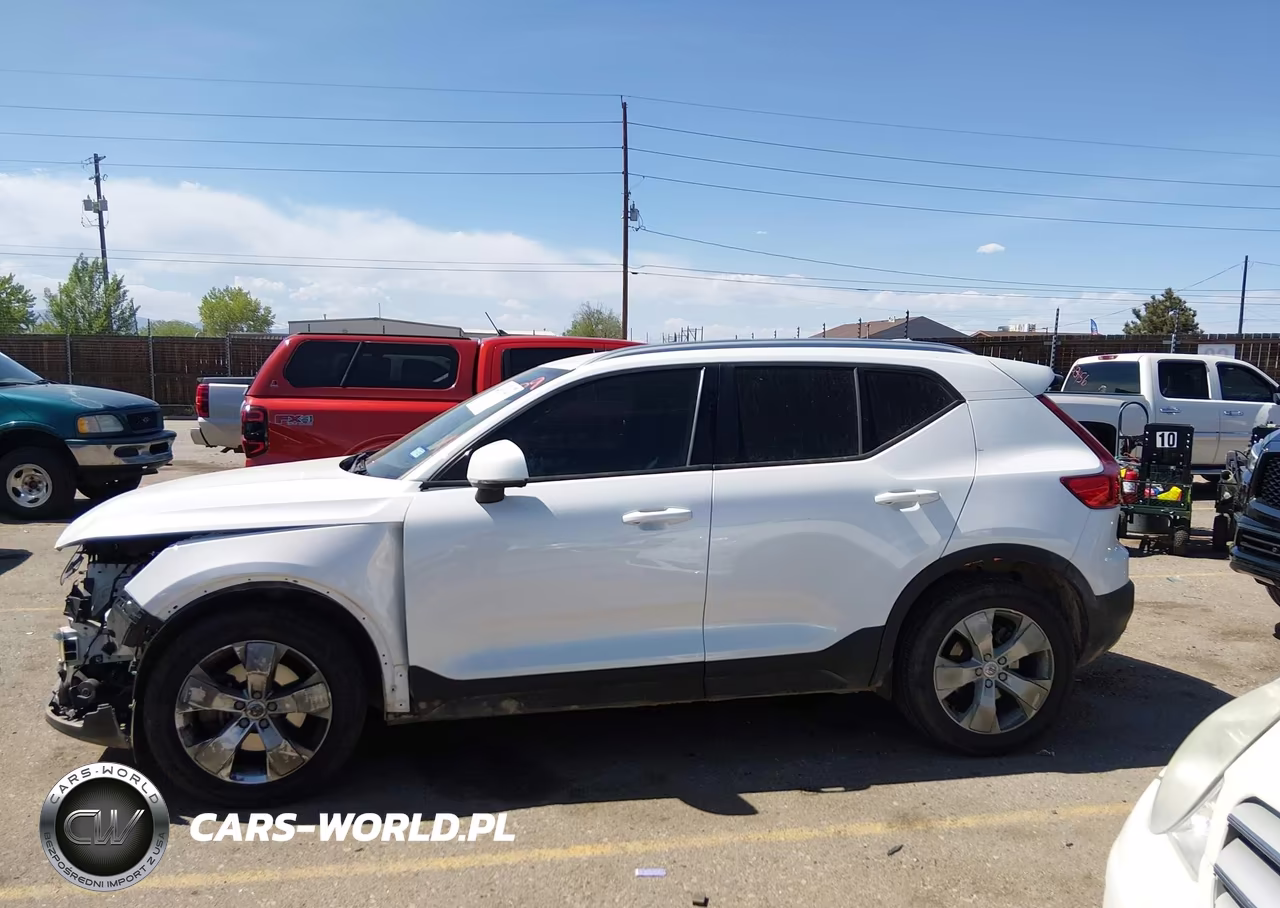 2021 Volvo Xc40 T5 Momentum VIN:YV4162UKXM2576910 - 15