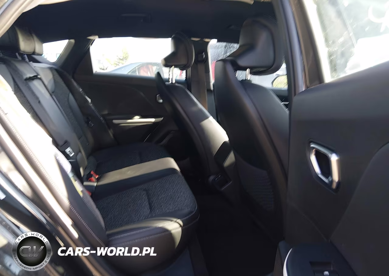 2025 Kia K4 Gt-Line VIN:3KPFW4DEXSE201470 - 8