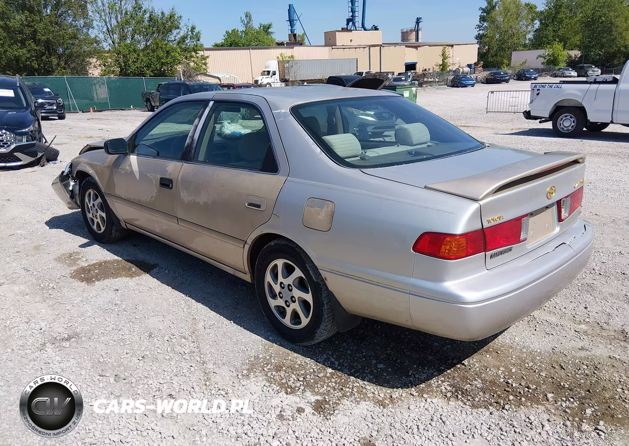 2000 Toyota Camry Le VIN:4T1BG22K4YU757787 - 3