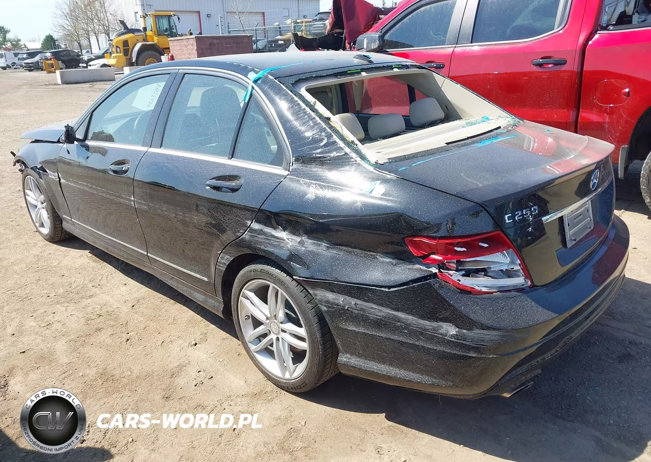 2014 Mercedes-Benz C 250 Sport VIN:WDDGF4HB0EG256413 - 3