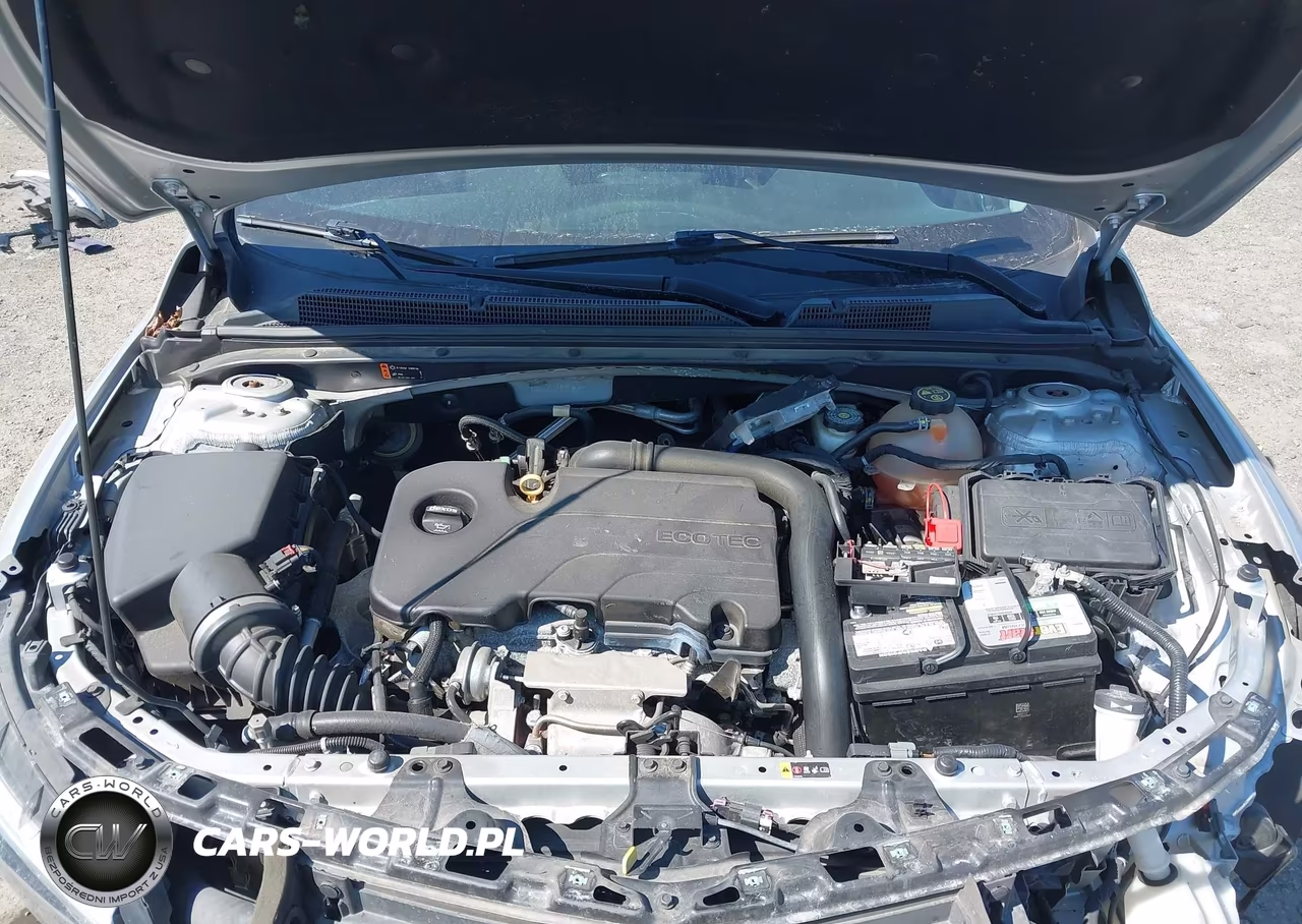 2018 Chevrolet Malibu Lt VIN:1G1ZD5ST7JF196042 - 10