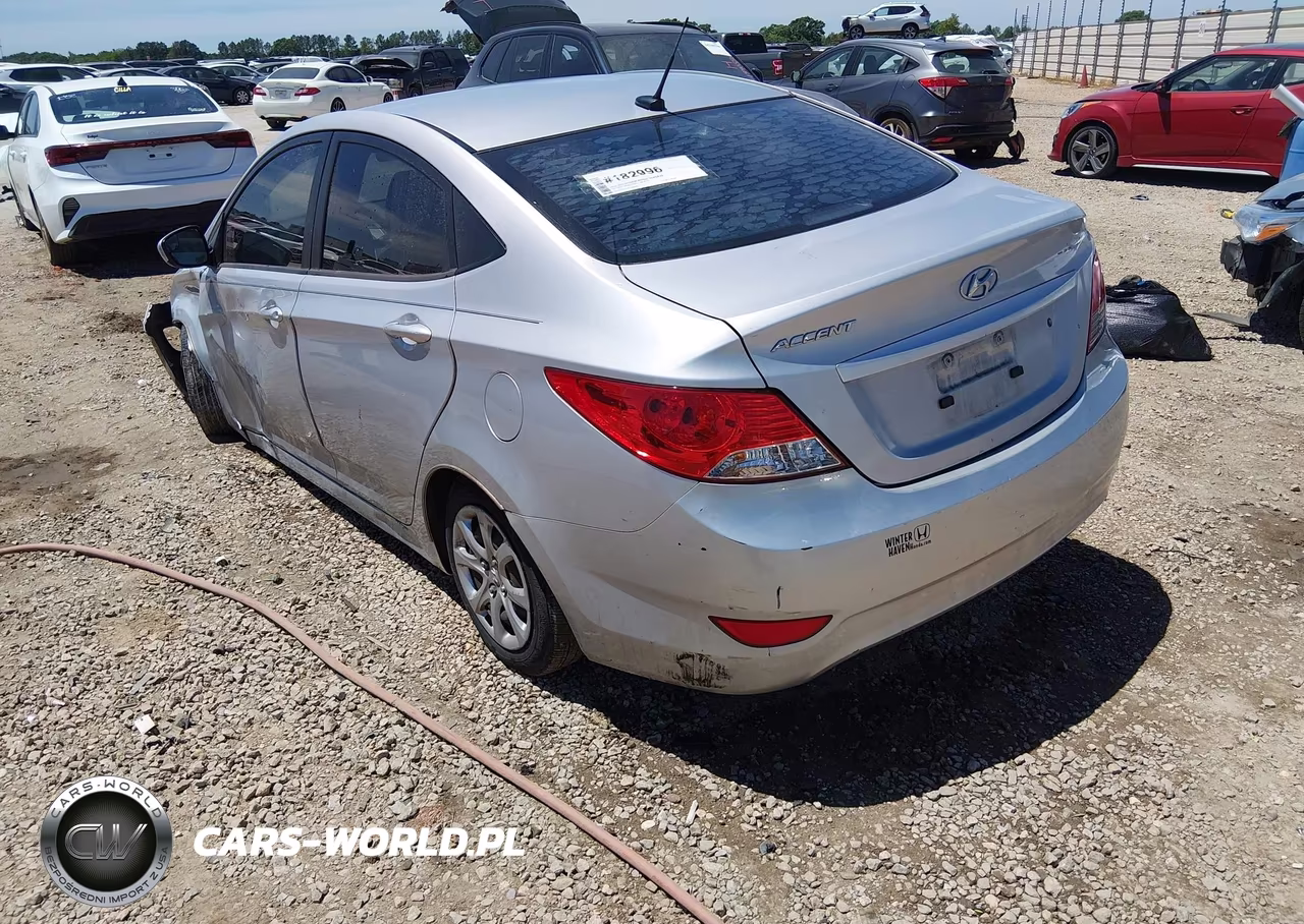 2014 Hyundai Accent Gls VIN:KMHCT4AE8EU738792 - 3