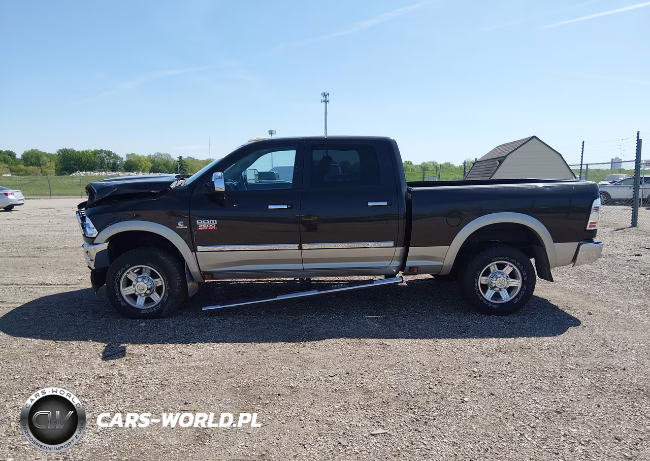 2011 Ram Ram 2500 Laramie VIN:3D7UT2CL8BG565742 - 14