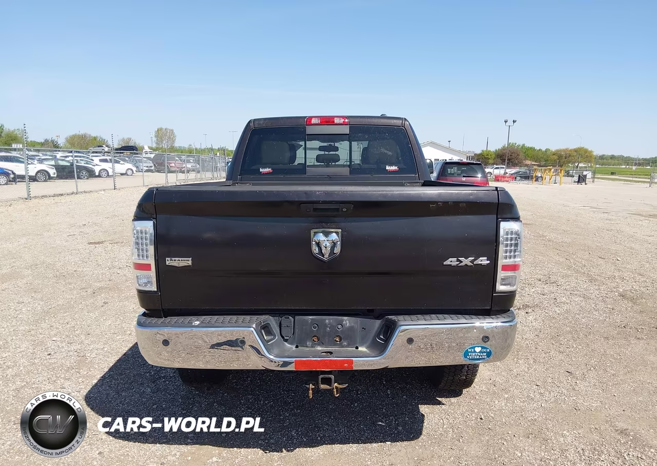 2011 Ram Ram 2500 Laramie VIN:3D7UT2CL8BG565742 - 16