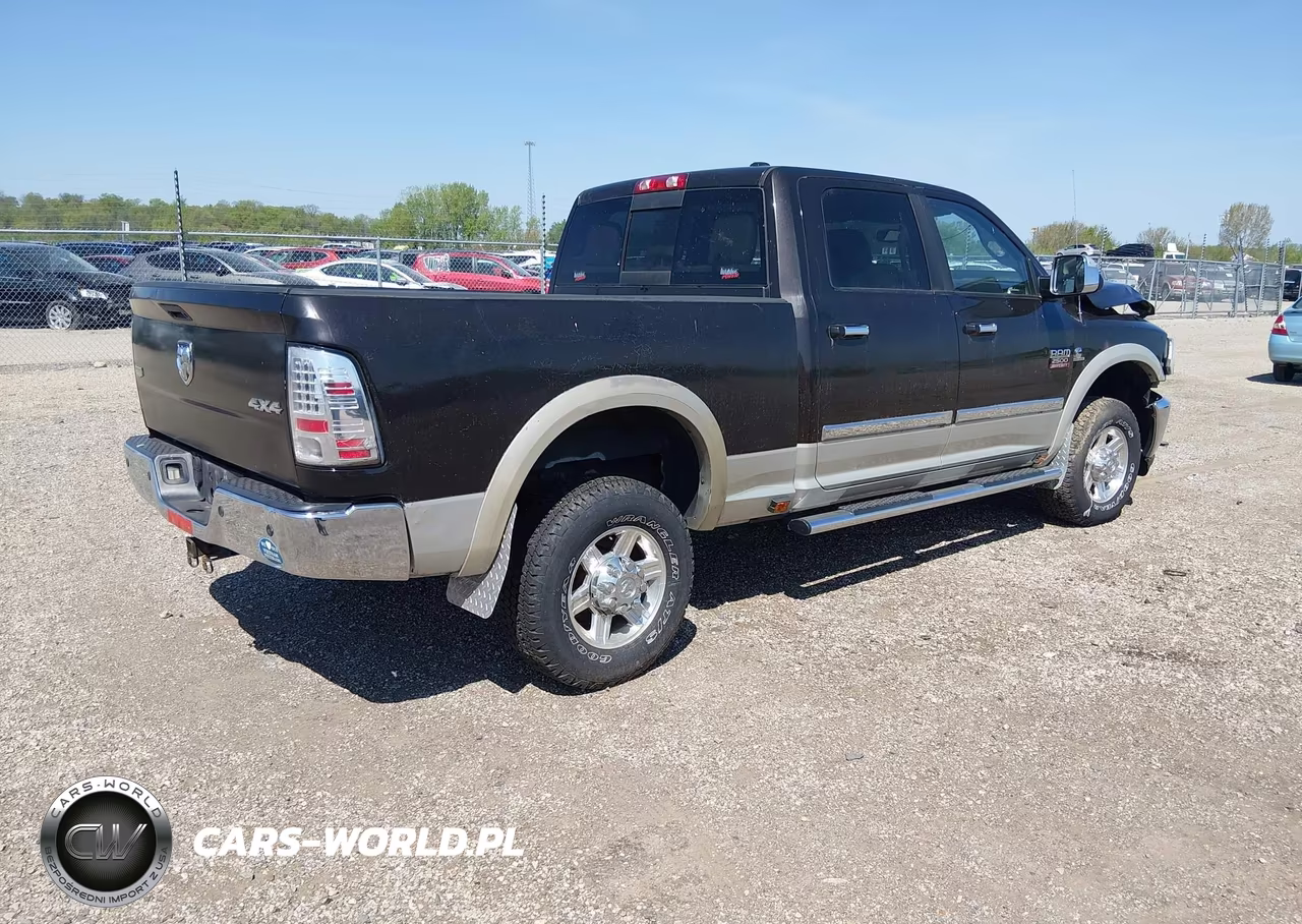 2011 Ram Ram 2500 Laramie VIN:3D7UT2CL8BG565742 - 4