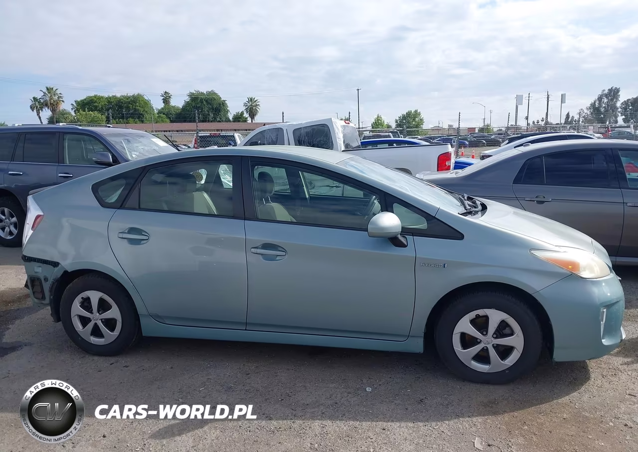 2012 Toyota Prius Two VIN:JTDKN3DU3C5430752 - 14