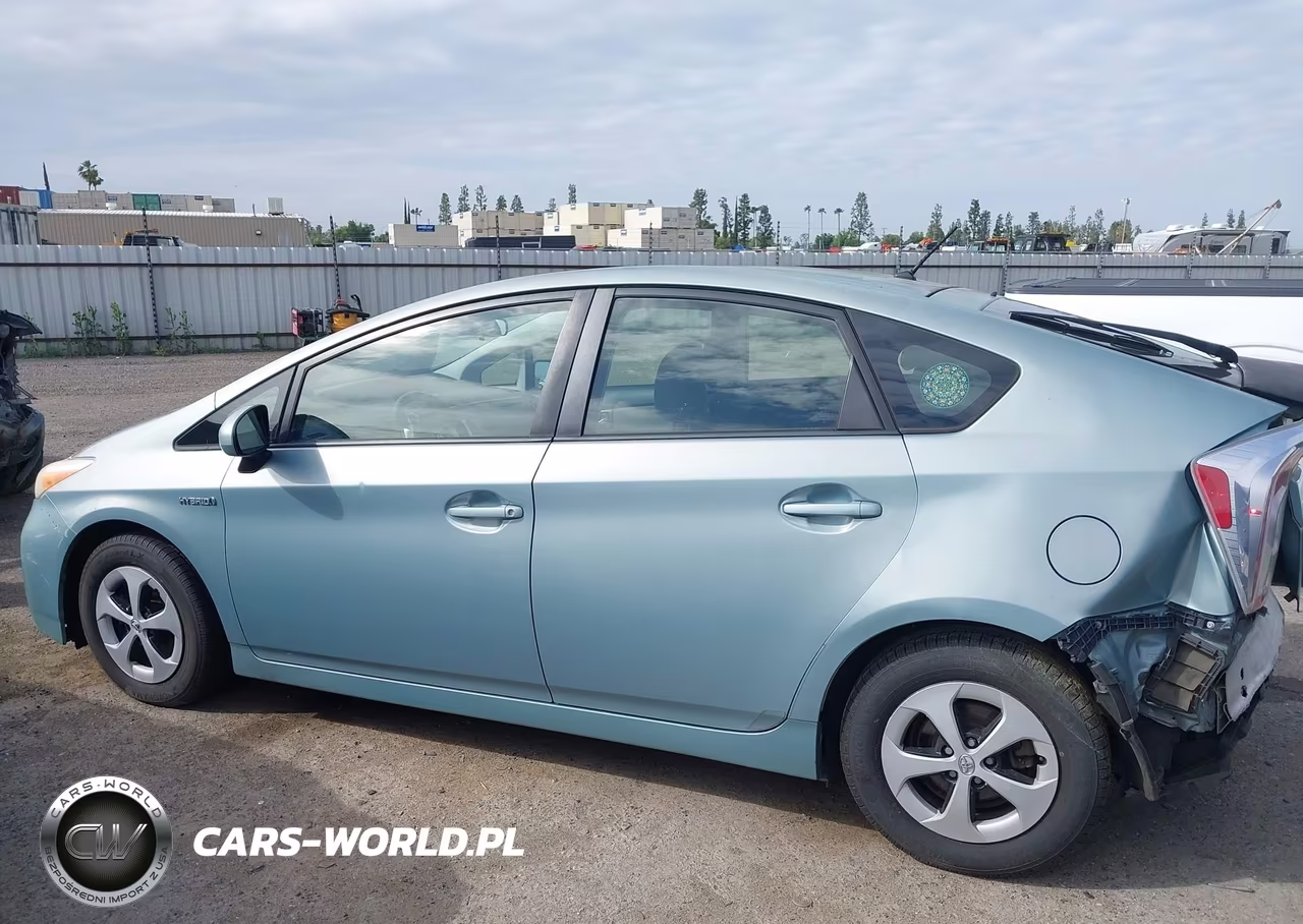 2012 Toyota Prius Two VIN:JTDKN3DU3C5430752 - 15