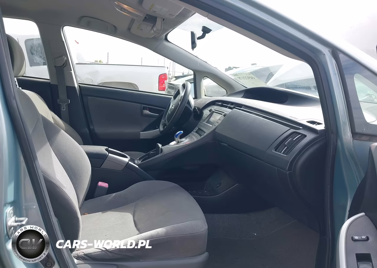 2012 Toyota Prius Two VIN:JTDKN3DU3C5430752 - 5