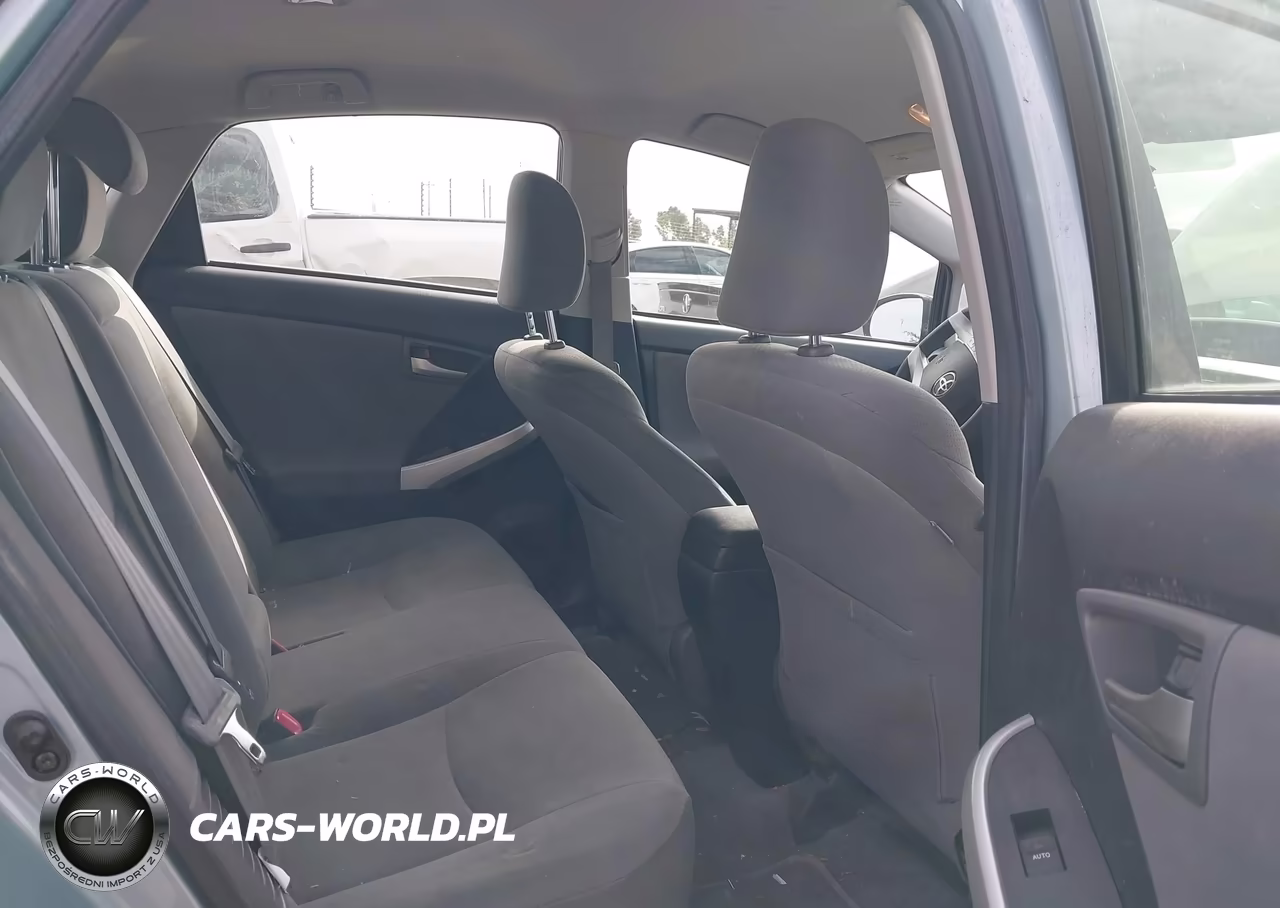 2012 Toyota Prius Two VIN:JTDKN3DU3C5430752 - 8