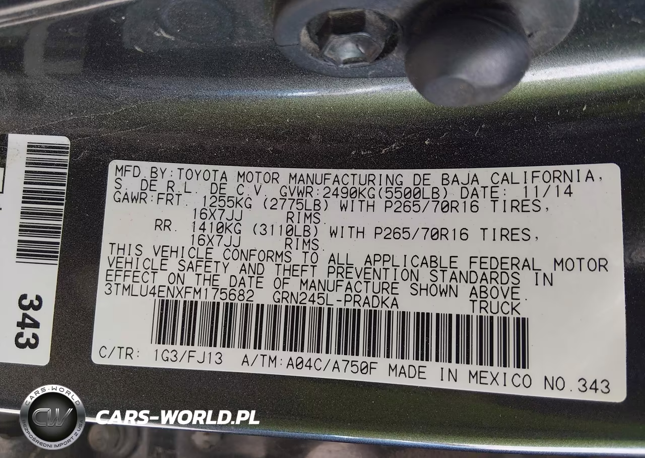 2015 Toyota Tacoma Base V6 VIN:3TMLU4ENXFM175682 - 9