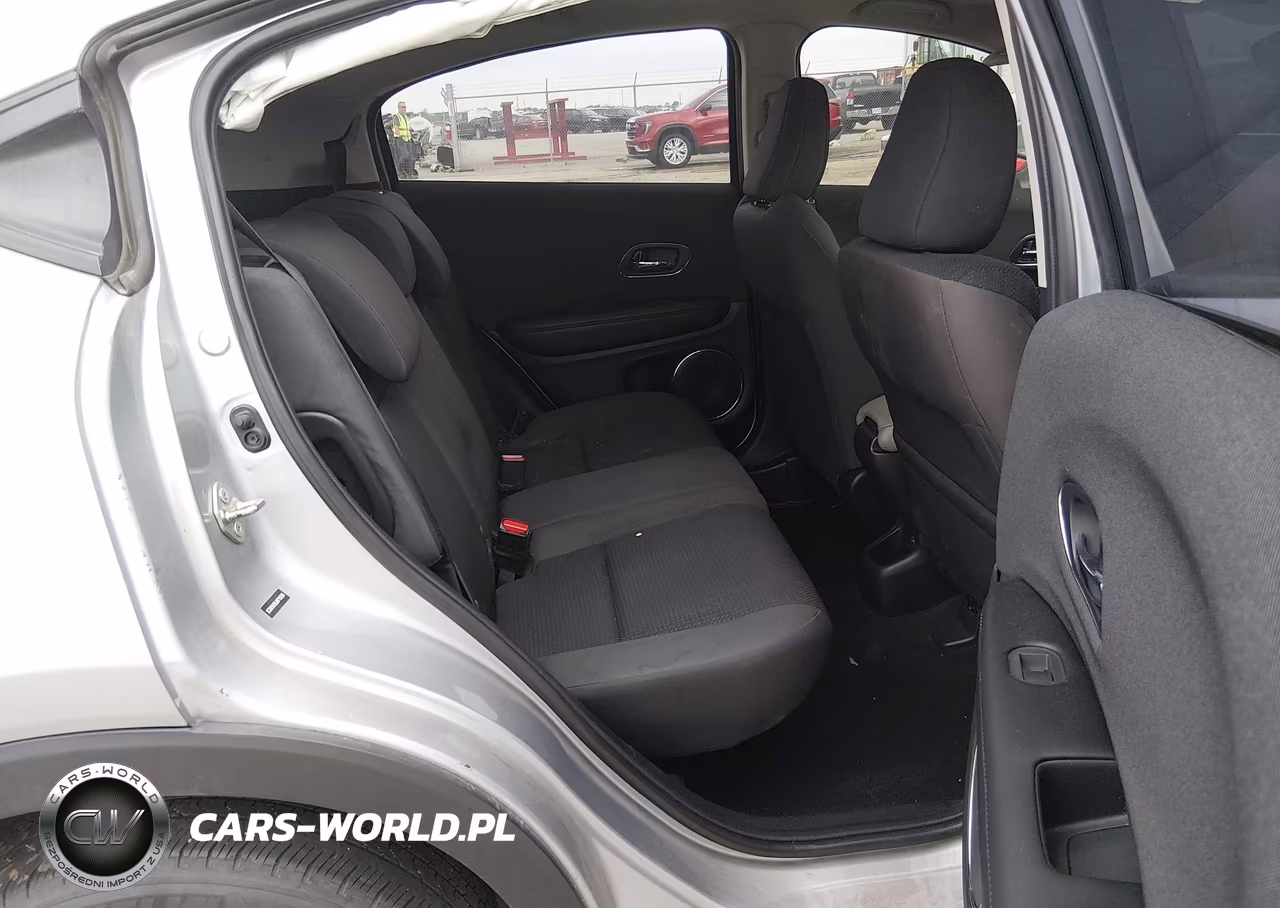 2018 Honda Hr-V Lx VIN:3CZRU5H30JM715036 - 8