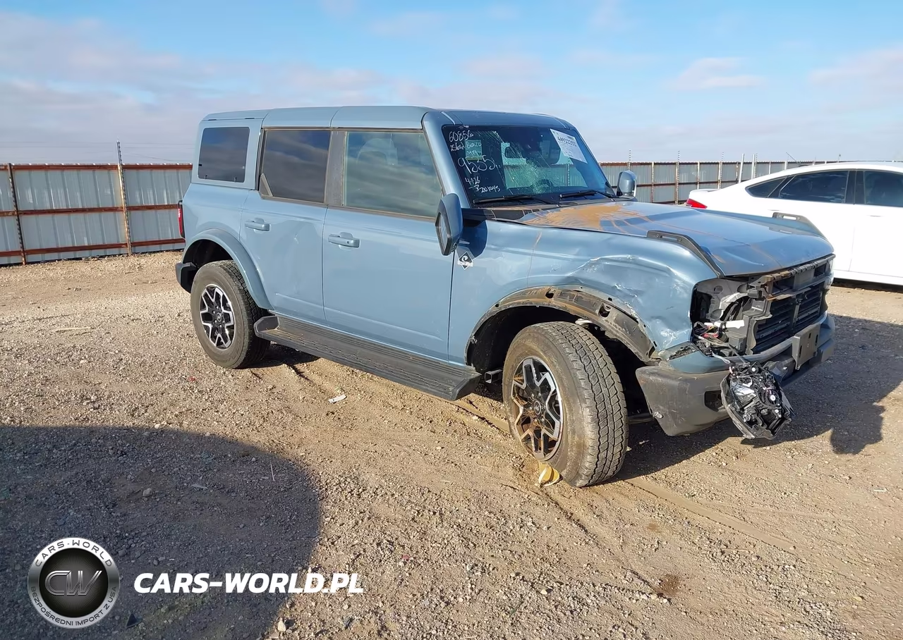 2025 Ford Bronco Outer Banks – zdjęcie 1 z 16