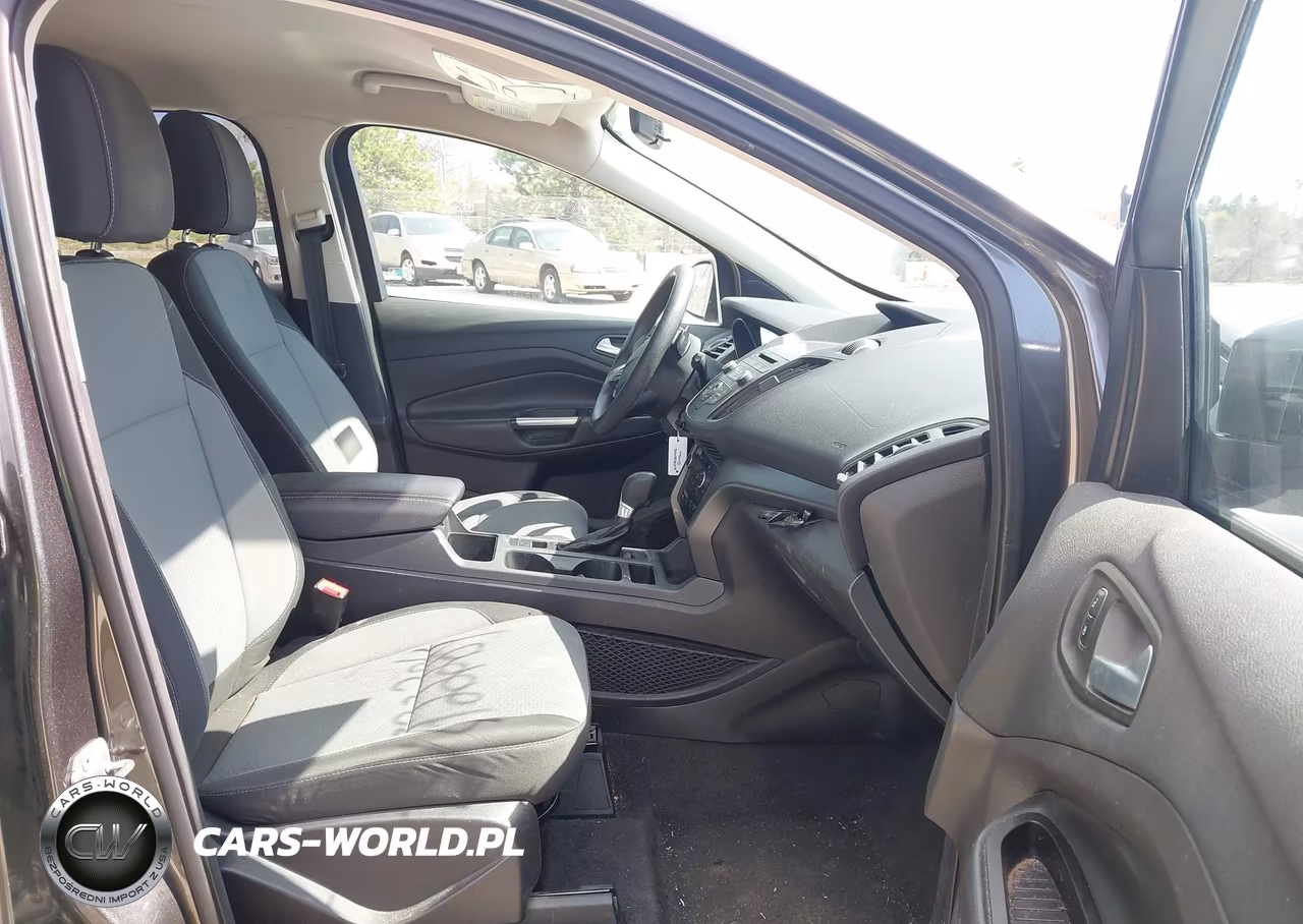 2017 Ford Escape Se VIN:1FMCU0GD4HUF03184 - 5