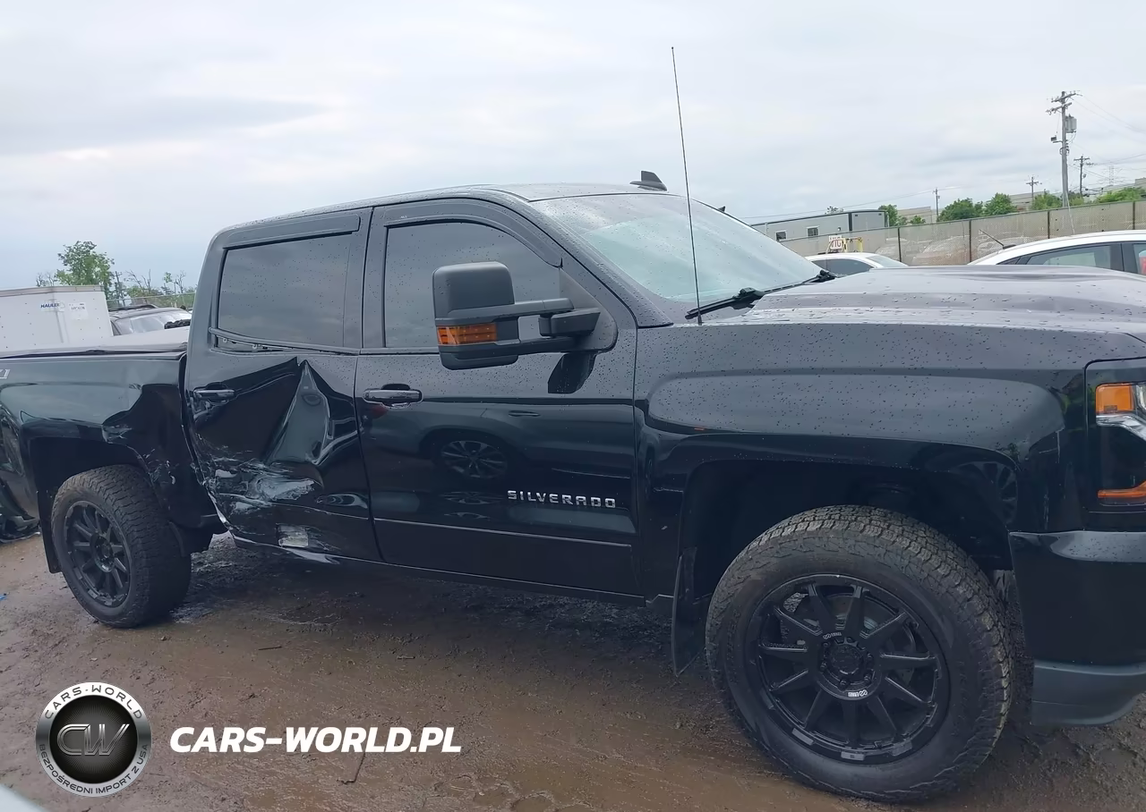 2018 Chevrolet Silverado 1500 2Lt VIN:3GCUKREC0JG619505 - 13
