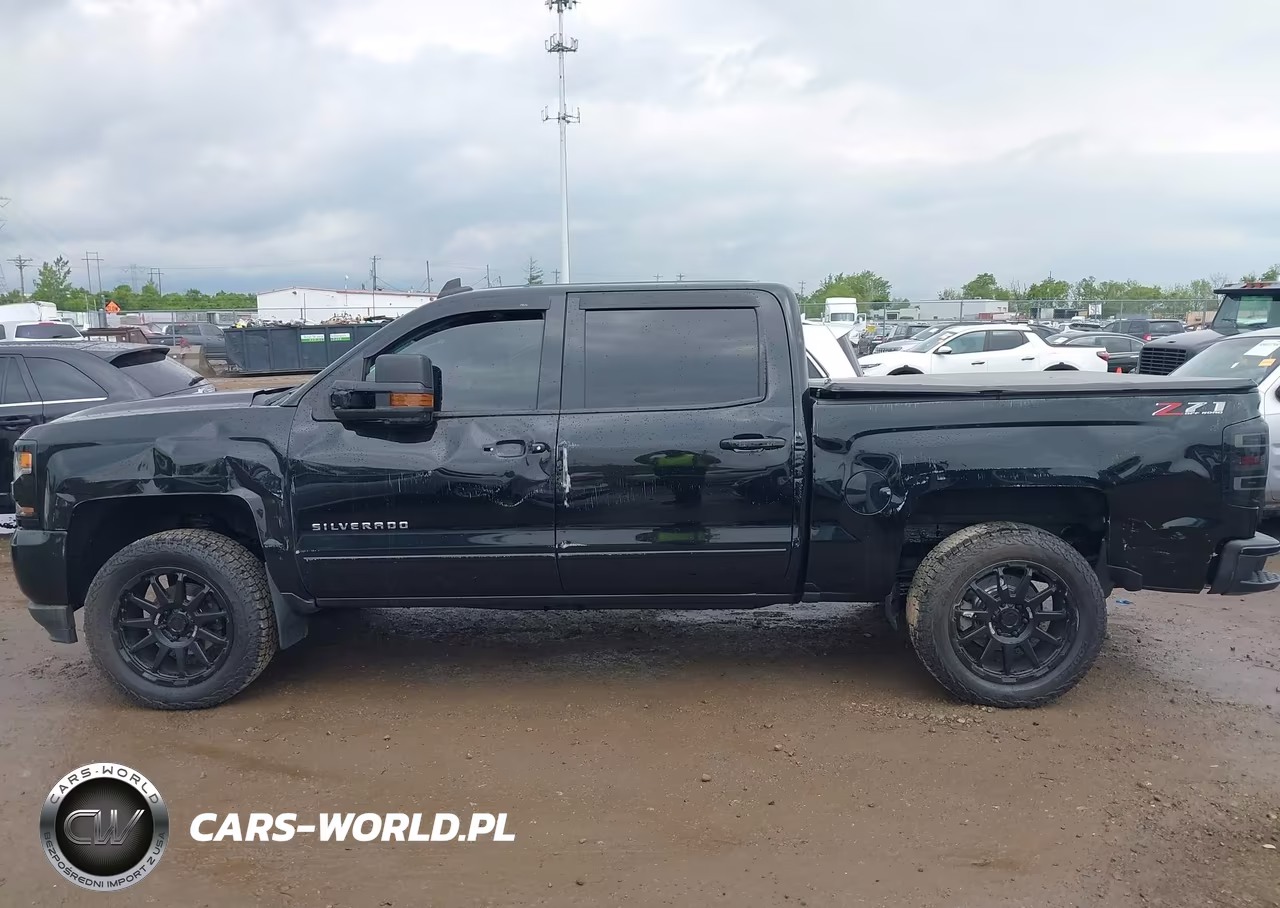 2018 Chevrolet Silverado 1500 2Lt VIN:3GCUKREC0JG619505 - 14