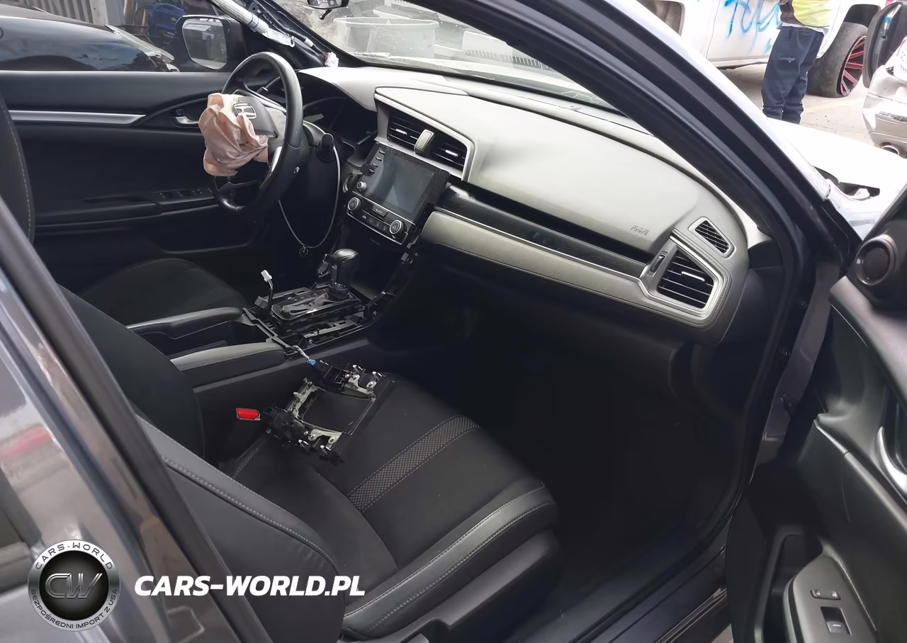 2019 Honda Civic Sport VIN:2HGFC2F86KH601732 - 5
