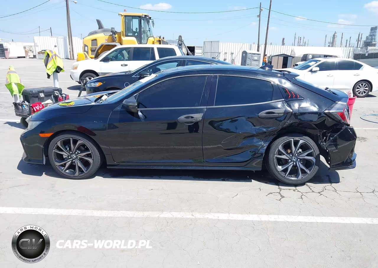 2018 Honda Civic Sport Touring VIN:SHHFK7H93JU426301 - 14