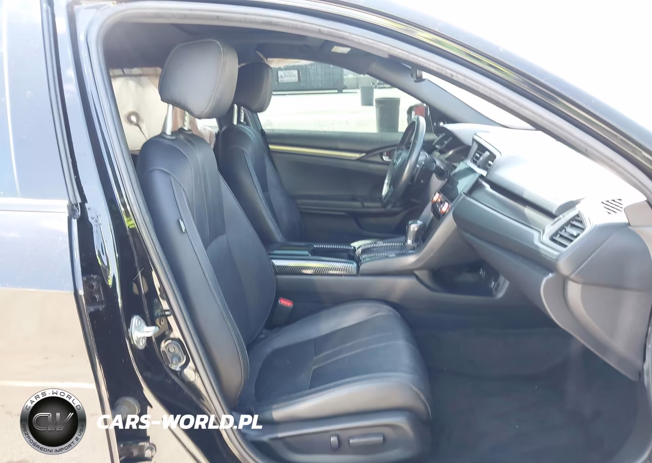 2018 Honda Civic Sport Touring VIN:SHHFK7H93JU426301 - 5