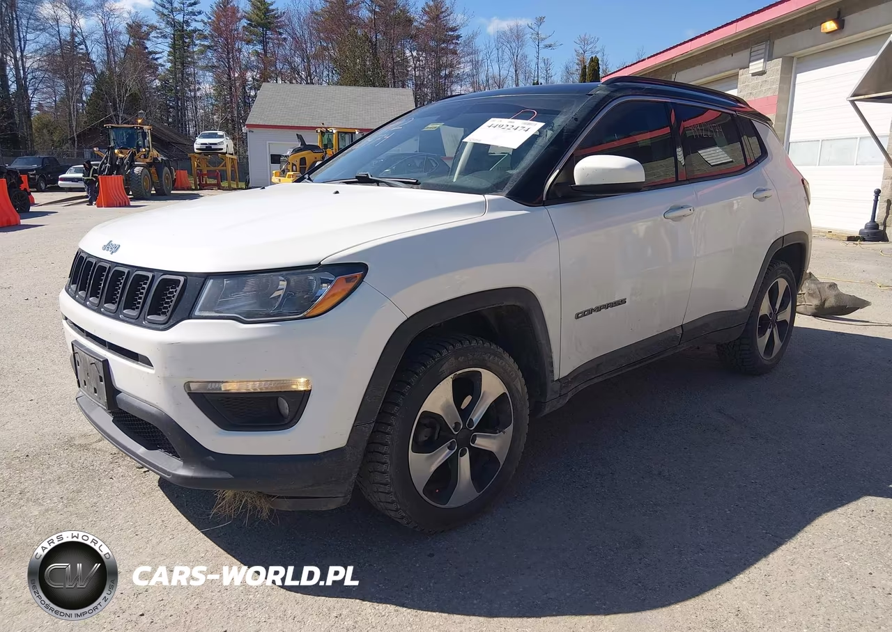 2018 Jeep Compass Latitude 4X4 VIN:3C4NJDBB5JT281189 - 2