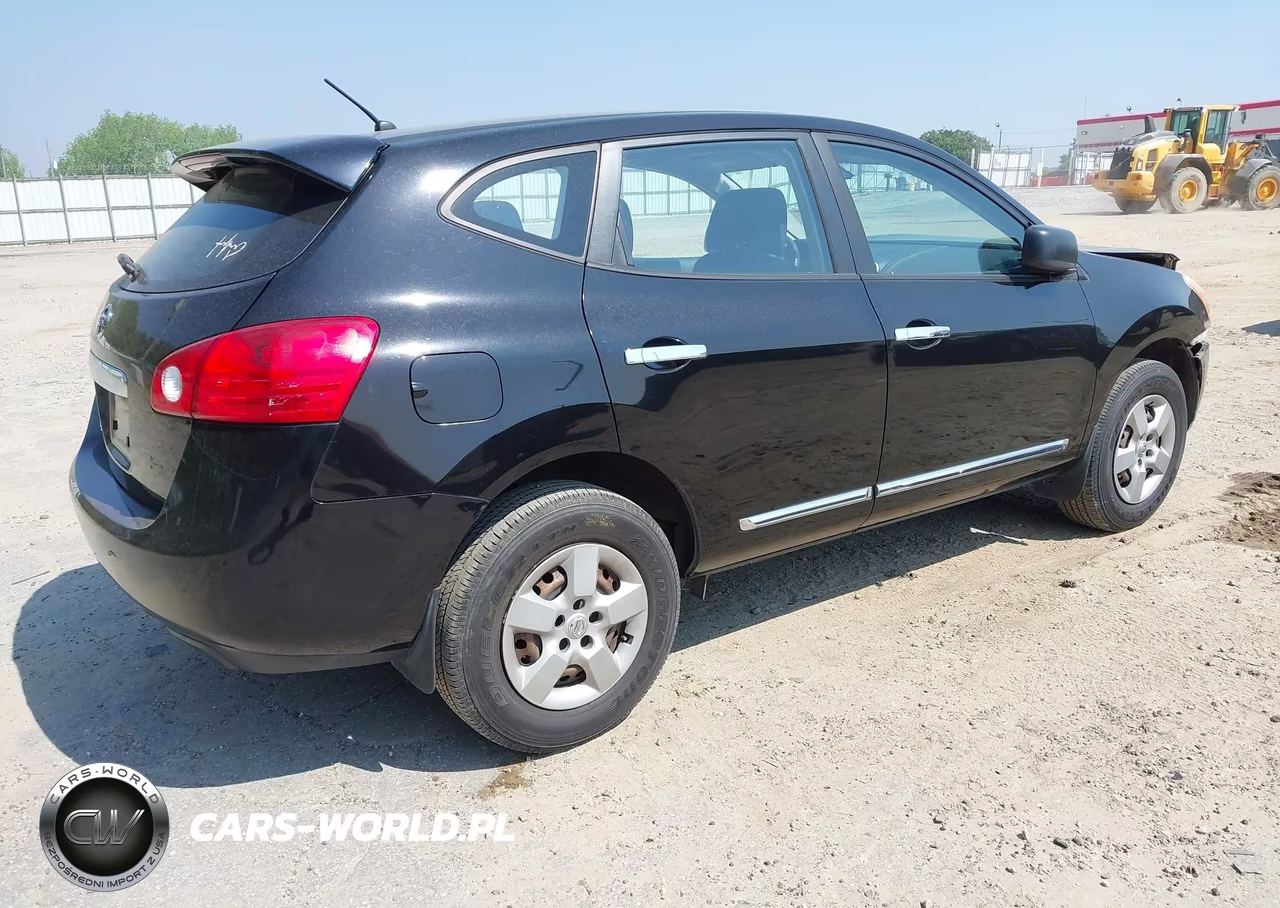 2013 Nissan Rogue S VIN:JN8AS5MT0DW550872 - 4