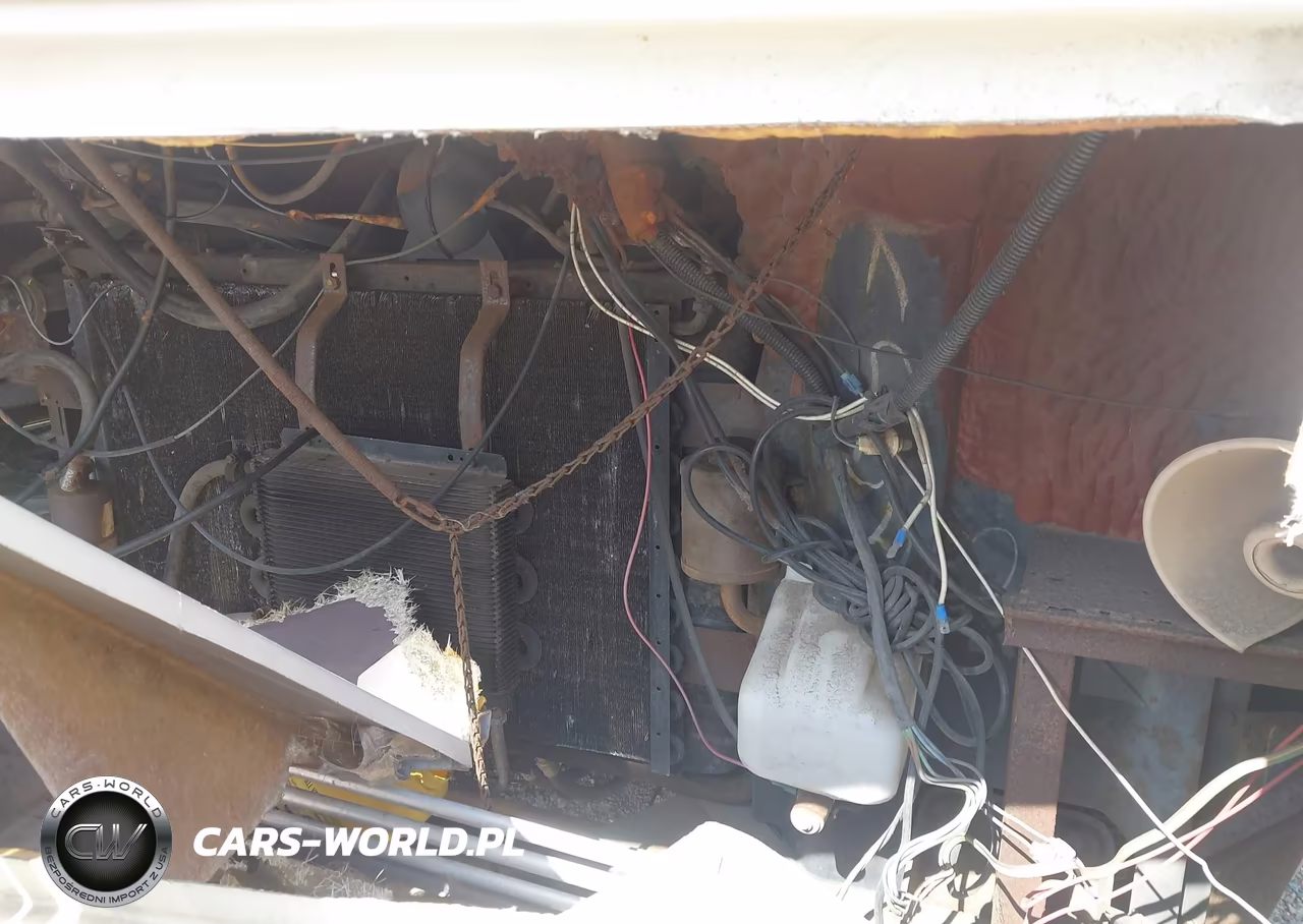 1987 Chevrolet P30 VIN:1GBJP37W6H3311040 - 10