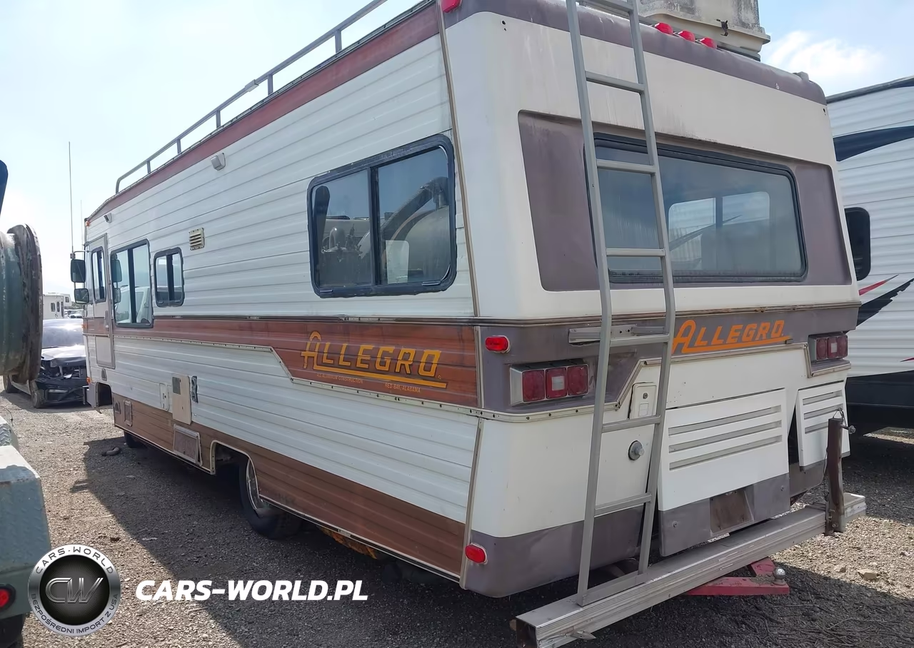 1987 Chevrolet P30 VIN:1GBJP37W6H3311040 - 3