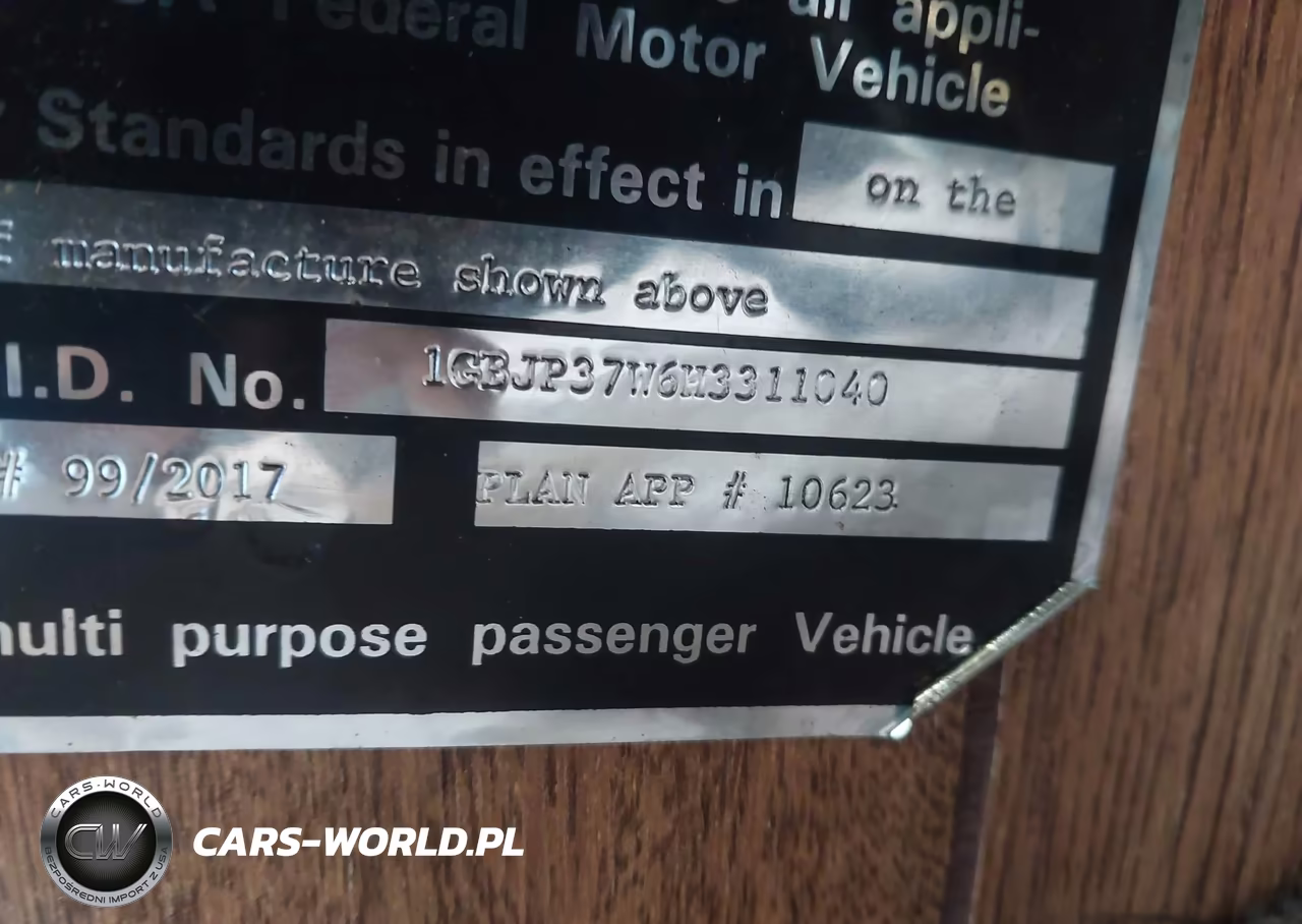 1987 Chevrolet P30 VIN:1GBJP37W6H3311040 - 9