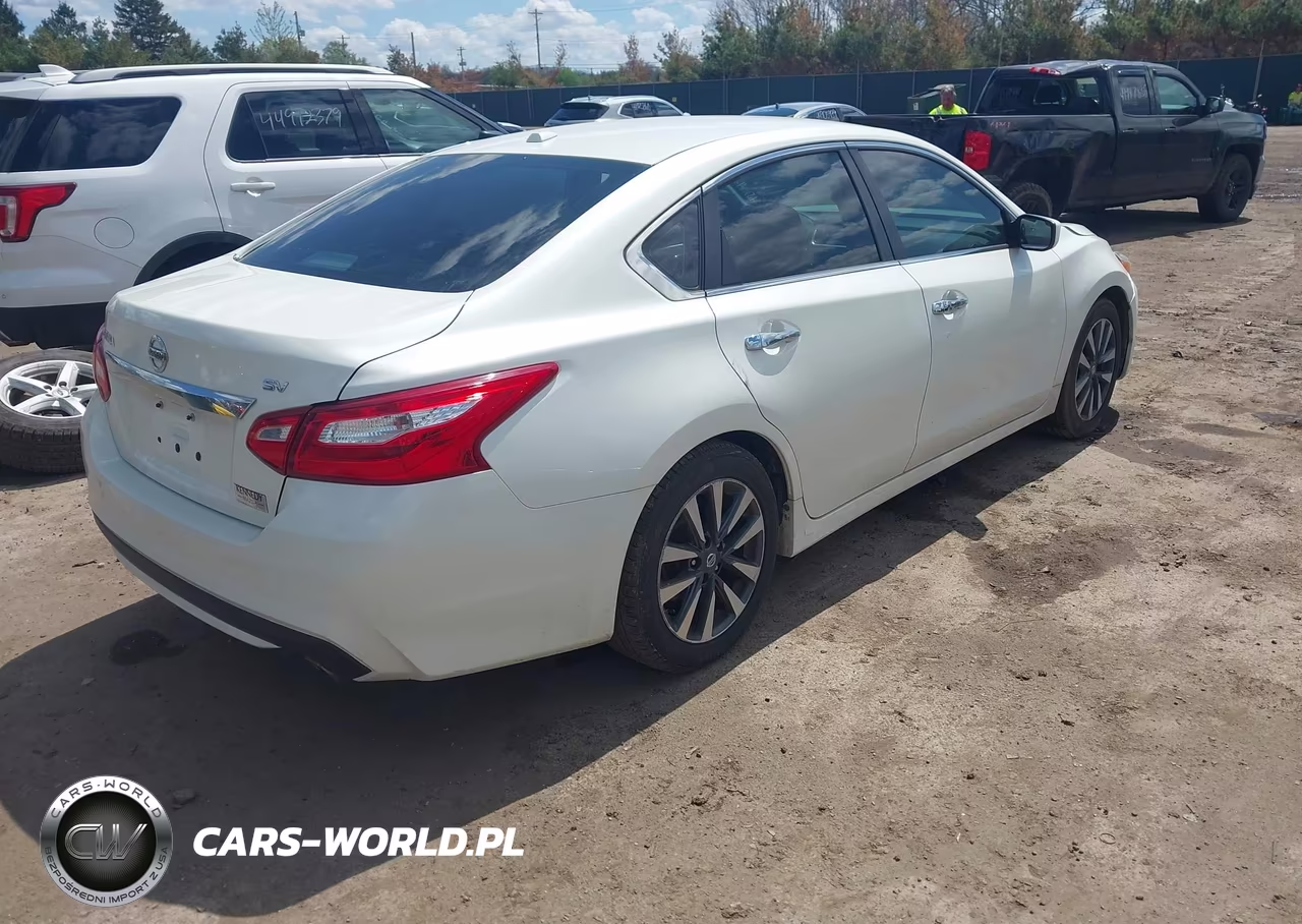 2017 Nissan Altima 2.5 Sv VIN:1N4AL3AP4HC266078 - 4