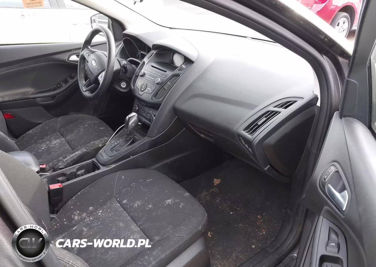 2015 Ford Focus Se VIN:1FADP3K29FL314708 - 5