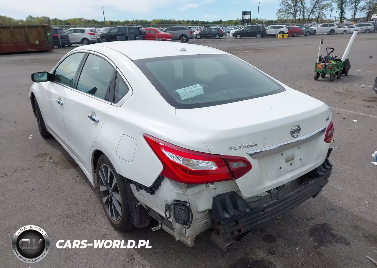 2018 Nissan Altima 2.5 Sv VIN:1N4AL3APXJC159932 - 3