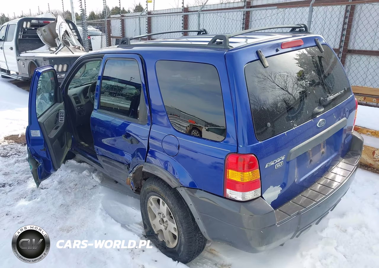 2005 Ford Escape Xlt VIN:1FMCU93175KA43204 - 3