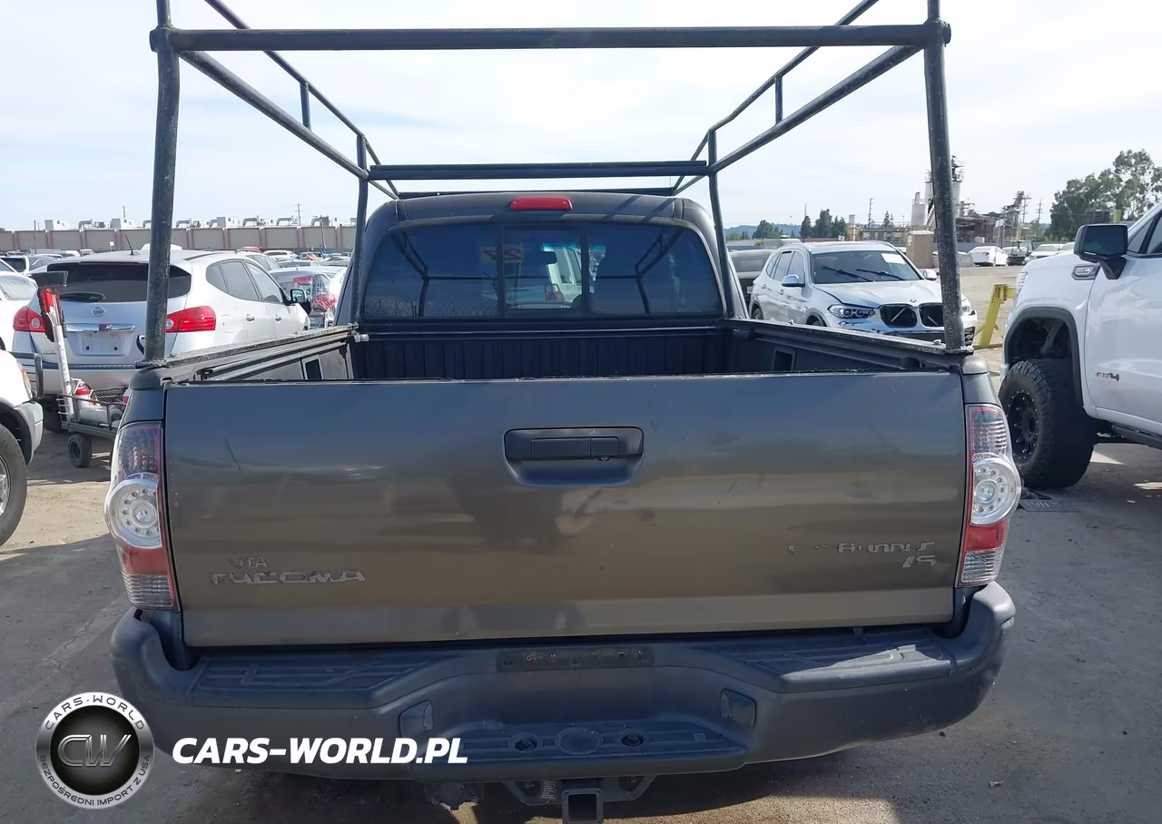 2011 Toyota Tacoma Prerunner V6 VIN:5TFTU4GN3BX003236 - 17