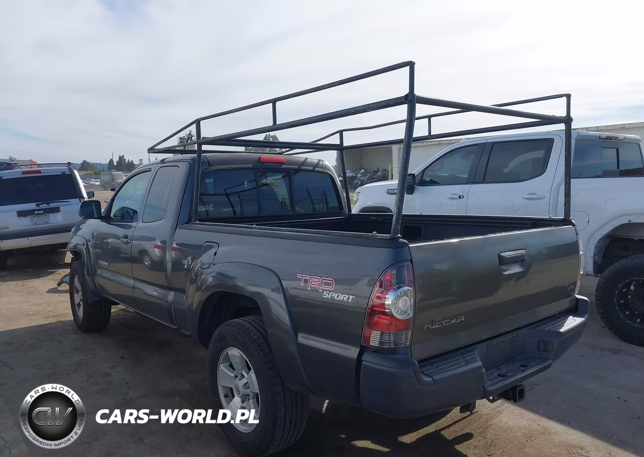 2011 Toyota Tacoma Prerunner V6 VIN:5TFTU4GN3BX003236 - 3